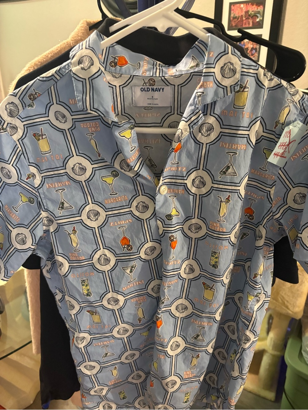 Old Navy Light Blue Cocktail Graphic Short Sleeve Shirt